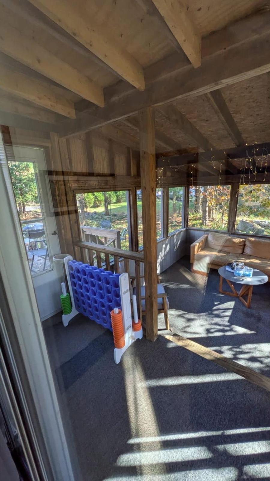 Ambiance - King Bed Cabin, Jetted-Tub & Fireplace Tobyhanna ภายนอก รูปภาพ